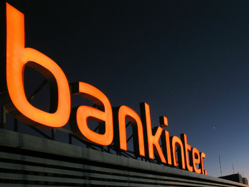 Una foto del cartel del banco Bankinter.